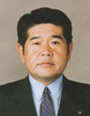岡? 哲夫